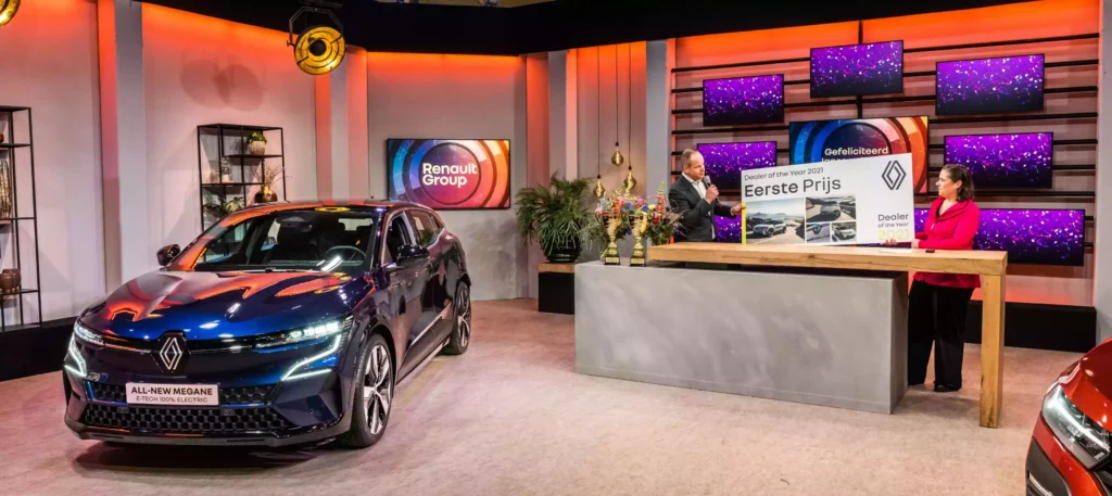 Renault-studio-bloq-opstelling